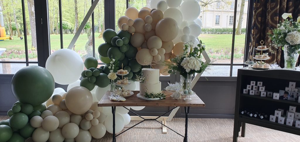 Communion vert brun et blanc